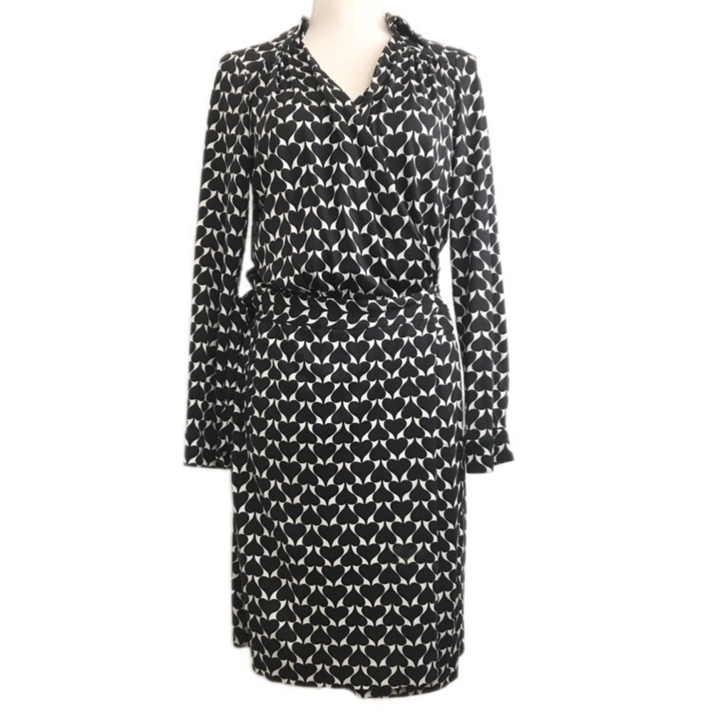DIANE VON FURSTENBERG spade print silk wrap dress